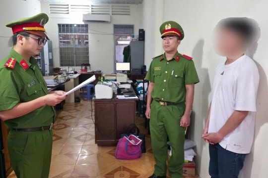 Khởi tố, bắt tạm giam nhân viên ngân hàng lừa đảo chiếm đoạt 1,1 tỷ đồng