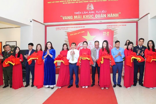 Hải Phòng khai mạc triển lãm “Vang mãi khúc quân hành”