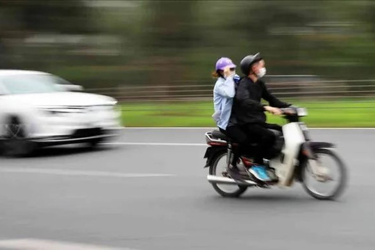 Xe máy vào cao tốc: Hành trình ngắn, hiểm họa dài