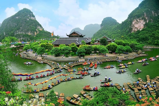 Tái cơ cấu các nguồn lực phát triển ngành du lịch bền vững