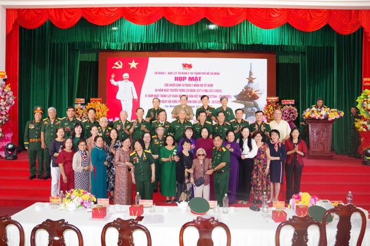 Sư đoàn 5 - Quân khu 7 gặp mặt, tri ân cựu chiến binh