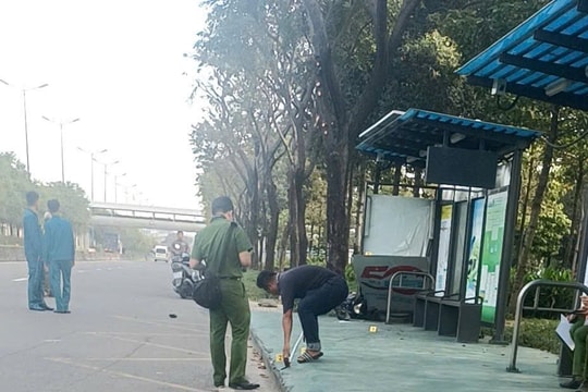Điều tra nguyên nhân vụ nam thanh niên tử vong ở trạm xe buýt
