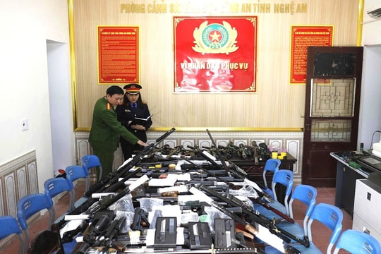 Triệt phá đường dây mua bán vũ khí quân dụng qua mạng, bắt 42 đối tượng