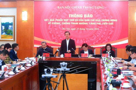 Xử lý nghiêm minh, công khai mọi hành vi nhũng nhiễu, tiêu cực