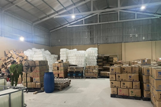 Bảo vệ người tiêu dùng trên môi trường số: Thách thức lớn từ thương mại điện tử