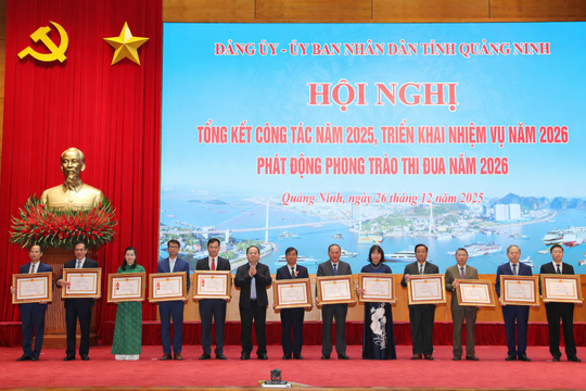 Quảng Ninh hướng tới tăng trưởng 2 con số, lấy người dân làm trung tâm