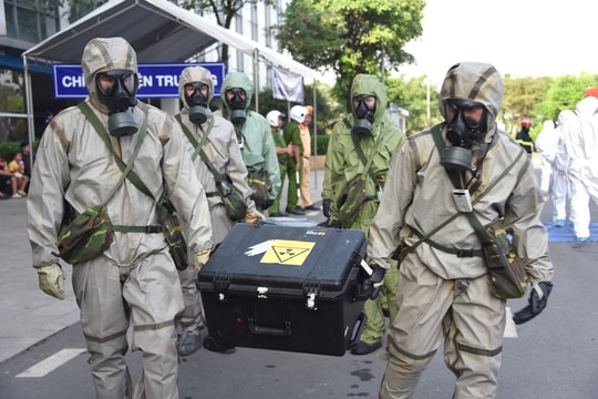 100 người diễn tập ứng phó sự cố bức xạ và hạt nhân