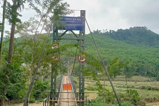 Nghệ An: Dừng khai thác cầu treo Na Xá do nguy cơ mất an toàn