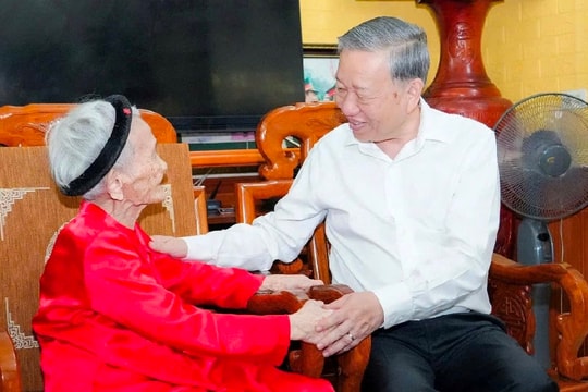 Tặng quà của Đảng, Nhà nước nhân Đại hội XIV và Tết Bính Ngọ 2026