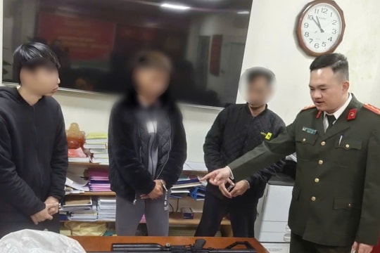 Rao bán súng quân dụng công khai trên mạng xã hội