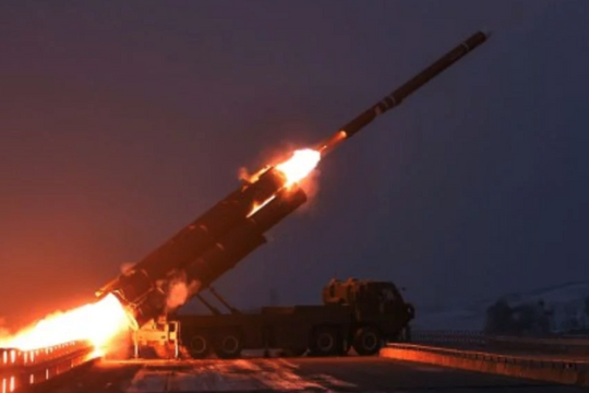 Triều Tiên phô diễn tên lửa hành trình mới, bay thấp né radar suốt gần 3 giờ