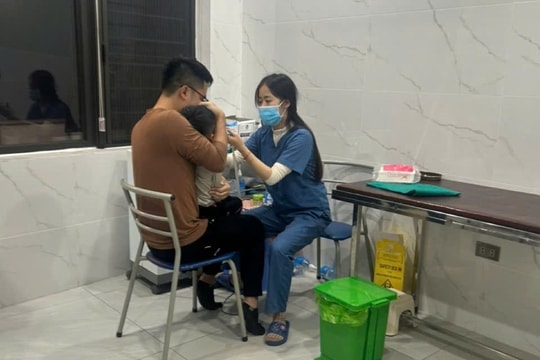 Thanh Hóa: Nhiều trẻ em nhiễm virus hợp bào hô hấp phải nhập viện
