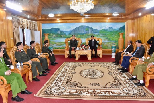 Công an tỉnh Thanh Hóa thắt chặt tình hữu nghị đặc biệt với tỉnh Hủa Phăn