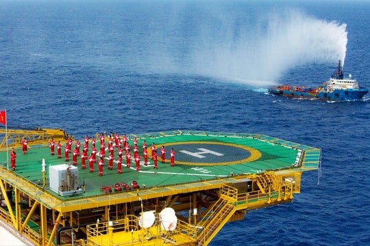 Cốt cách văn hóa Petrovietnam