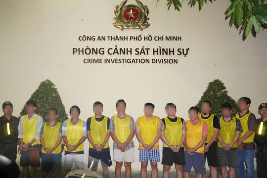 Triệt phá đường dây cá cược bóng đá trái phép trên mạng