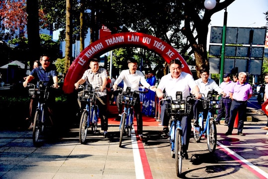 Khánh thành làn đường xe đạp đầu tiên tại TP.HCM