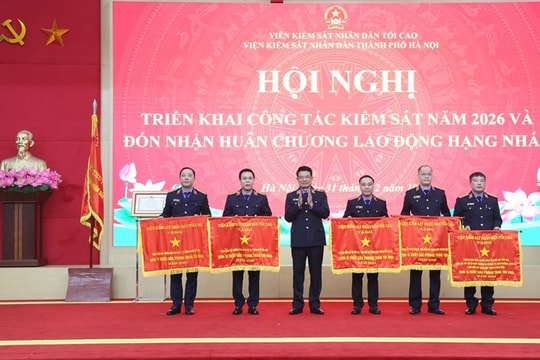 Ngành Kiểm sát Thủ đô hoàn thành xuất sắc nhiệm vụ, đón nhận Huân chương Lao động hạng Nhất