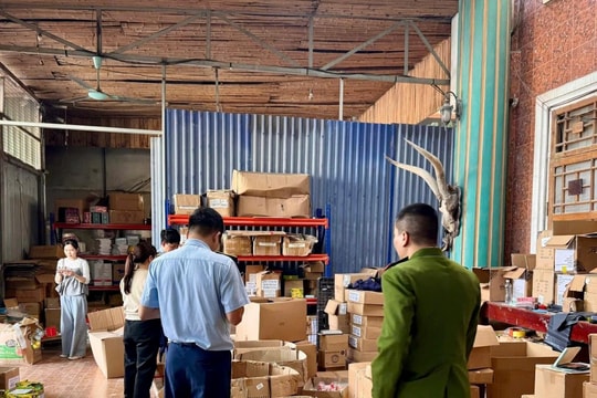 Phạt 40 triệu đồng cơ sở kinh doanh đồ chơi trẻ em nhập lậu, không rõ nguồn gốc