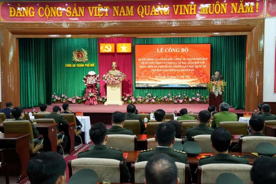 Công an TP. Huế tuyển chọn, phong hàm cho 58 nhân viên an ninh hàng không