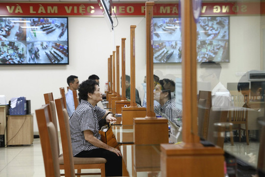 Hà Nội thống nhất trả kết quả thủ tục hành chính không tiếp xúc