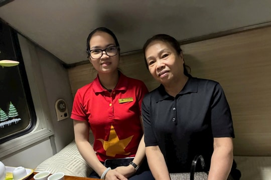 Trao trả lại tài sản của hành khách thất lạc trên tàu