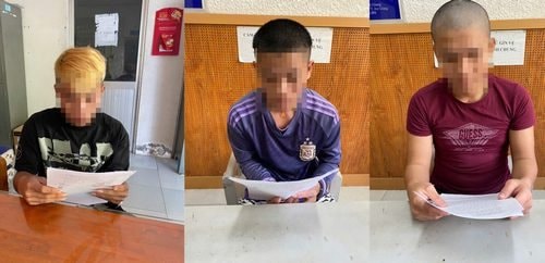 Sử dụng hung khí uy hiếp để cướp tài sản