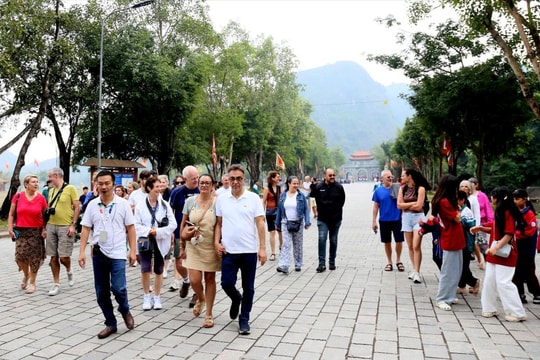 Du lịch Ninh Bình thu gần 800 tỷ đồng trong dịp Tết Dương lịch 2026