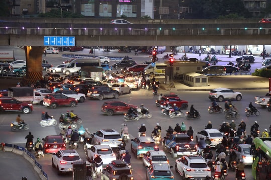 4 ngày nghỉ lễ: Camera AI ghi nhận gần 700 vi phạm giao thông ở Hà Nội