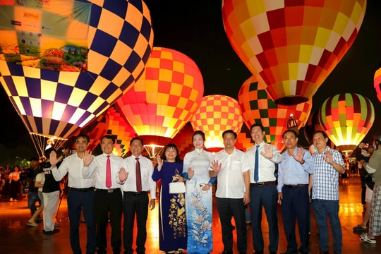 Bế mạc Festival Hoa - Kiểng Sa Đéc: Dấu ấn rực rỡ của miền hoa trăm tuổi