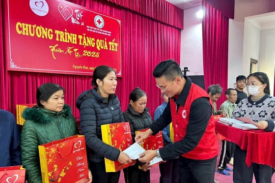 Quảng Ninh dành hơn 141 tỷ đồng tặng quà Tết Bính Ngọ 2026