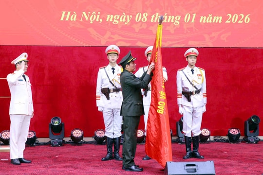 Lực lượng Cảnh sát giao thông đón nhận Huân chương Quân công hạng Nhất