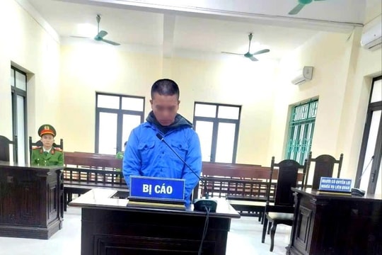 Ép họ hàng “trả nợ ân tình” với giá 300 triệu đồng