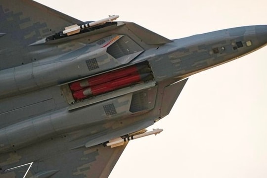 Su-57 Nga "tả xung hữu đột" giữa mạng lưới phòng không dày đặc của Ukraine