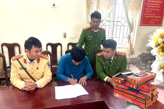 Khuyến khích người dân tố giác, giao nộp pháo lậu