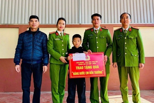 Thắp sáng ước mơ học tập cho trẻ em khó khăn