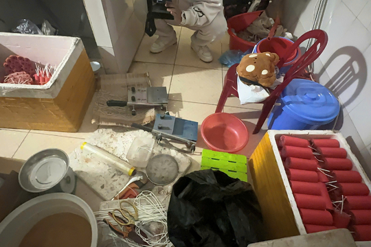Bắt đối tượng sản xuất, tàng trữ số lượng lớn pháo nổ tại nhà