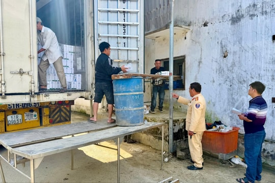 Phát hiện 2 vụ vận chuyển hàng hóa không rõ nguồn gốc