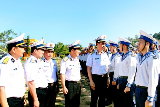 Hướng mạnh về cơ sở, giữ vững trận địa tư tưởng nơi đầu sóng