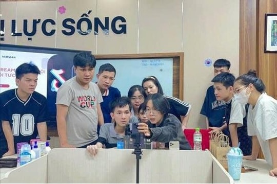 “Livestream tạo cơ hội - Kết nối tương lai” cho người khuyết tật