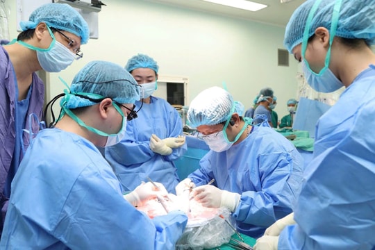 Nữ điều dưỡng Bệnh viện Hữu Nghị hiến tạng sau khi qua đời, hồi sinh nhiều sự sống