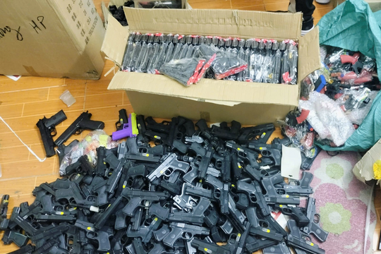 Xử lý nam thanh niên rao bán súng nhựa bắn đạn bi trên mạng xã hội