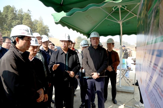 Kiểm tra tiến độ thực hiện dự án cao tốc tại Lạng Sơn
