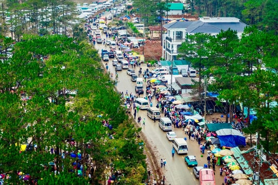 Sớm khởi công tuyến cao tốc Quảng Ngãi - Kon Tum