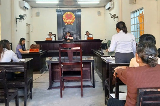 Tăng cường hòa giải để hàn gắn những vụ án ly hôn