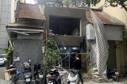 Việc xây dựng tại 40 Lê Ngọc Hân (Hà Nội): Yêu cầu Chủ đầu tư phải dừng thi công đến khi đủ điều kiện thi công