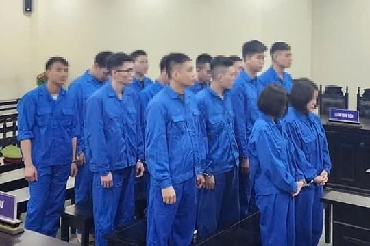 Biến quán karaoke thành điểm “bay lắc”, cất giấu hơn 250 gam ma túy để bán