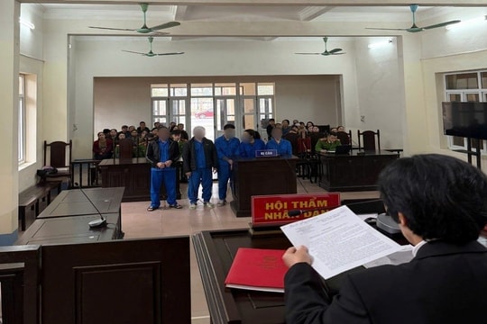 Nhóm mua bán, tổ chức sử dụng ma túy lĩnh án hơn 41 năm tù