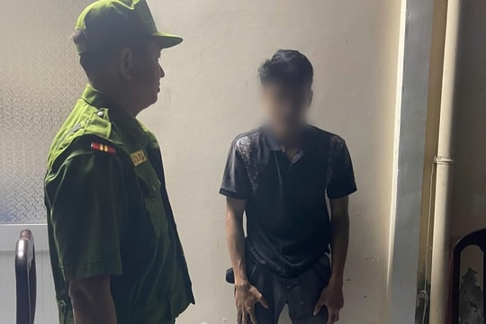 Khống chế đối tượng “ngáo đá” đột nhập trái phép trụ sở Công an