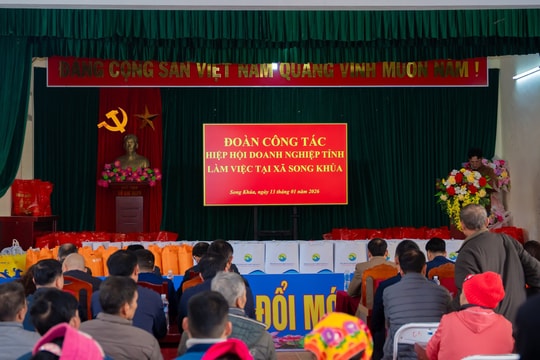 Hiệp hội Doanh nghiệp tỉnh Sơn La thăm, làm việc tại xã Song Khủa