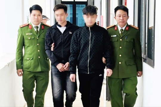 Bắt 2 đối tượng lừa đảo bằng hình thức “bán vé xe khách”